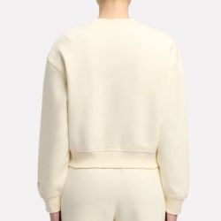 Retro Design, Superior Comfort and Elegant Touch for Women