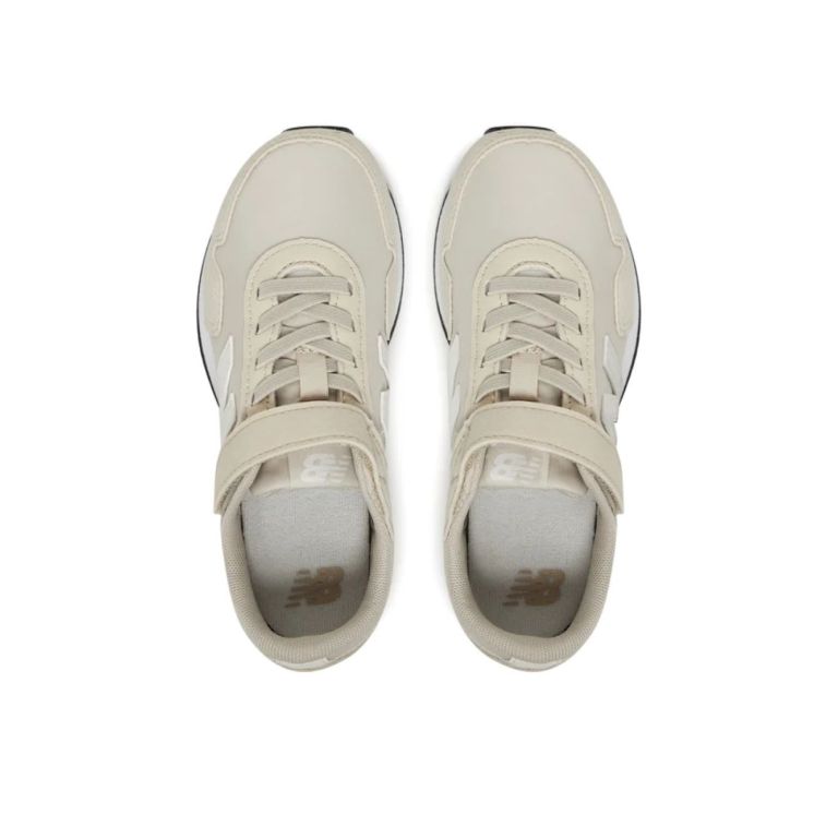 New Balance PV323AC: ¡Comodidad y seguridad en cada paso!