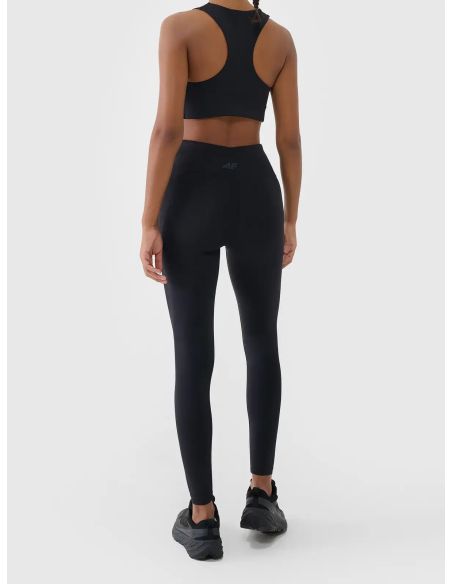 4F Malla técnica FNK Slim Fit Women