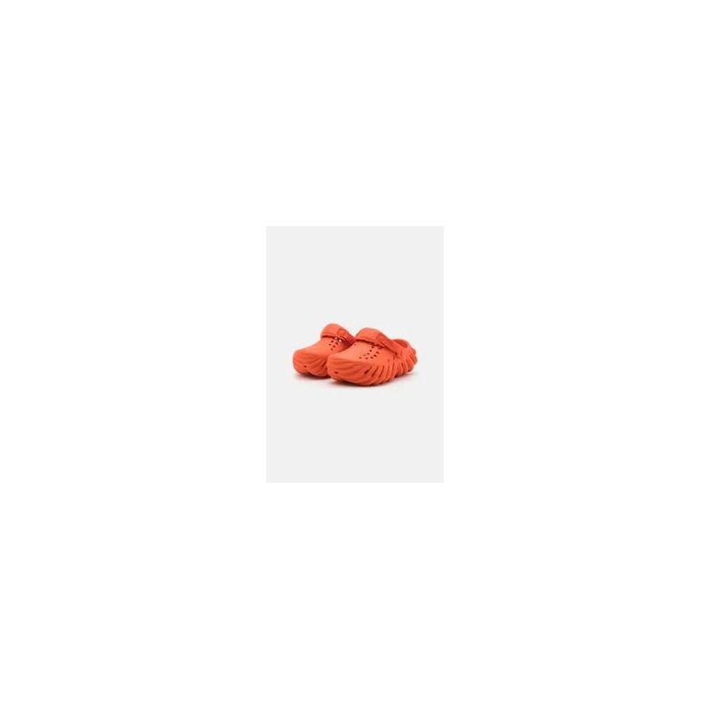 Crocs Echo Clog Junior: Comodidad moderna para los peques