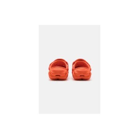 Crocs Echo Clog Junior: Comodidad moderna para los peques