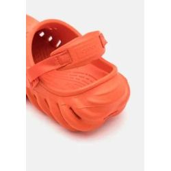 Crocs Echo Clog Junior: Comodidad moderna para los peques
