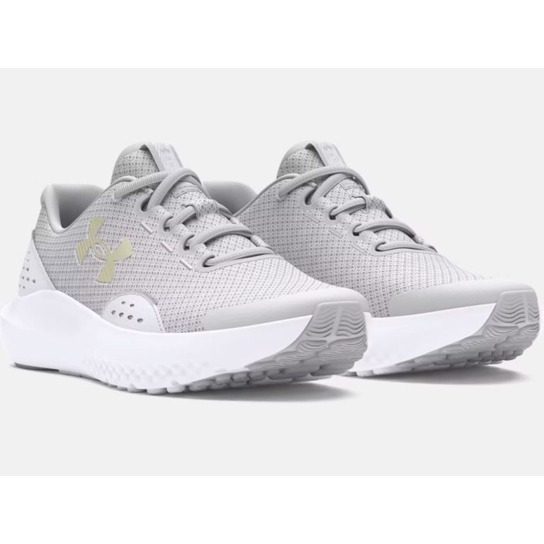 Under Armour Surge 4 Junior: Ready for action!
