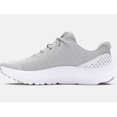 Under Armour Surge 4 Junior: Ready for action!