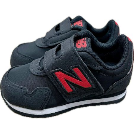New Balance IV323AB:¡Comodidad y seguridad en cada paso!